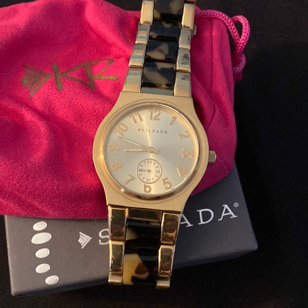 Silpada KR Collection Timeless Tortoise Watch. In original box & pouch.
